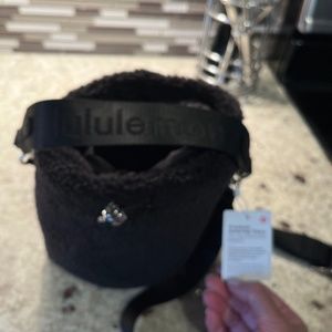 Lululemon Sherpa bucket bag